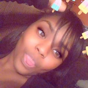 Meet your Posher, Chelcee